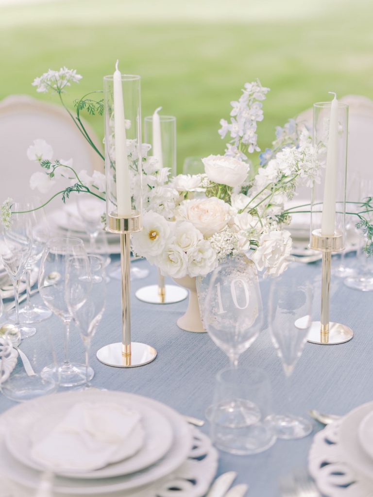 Wedding colour palette for tablescape